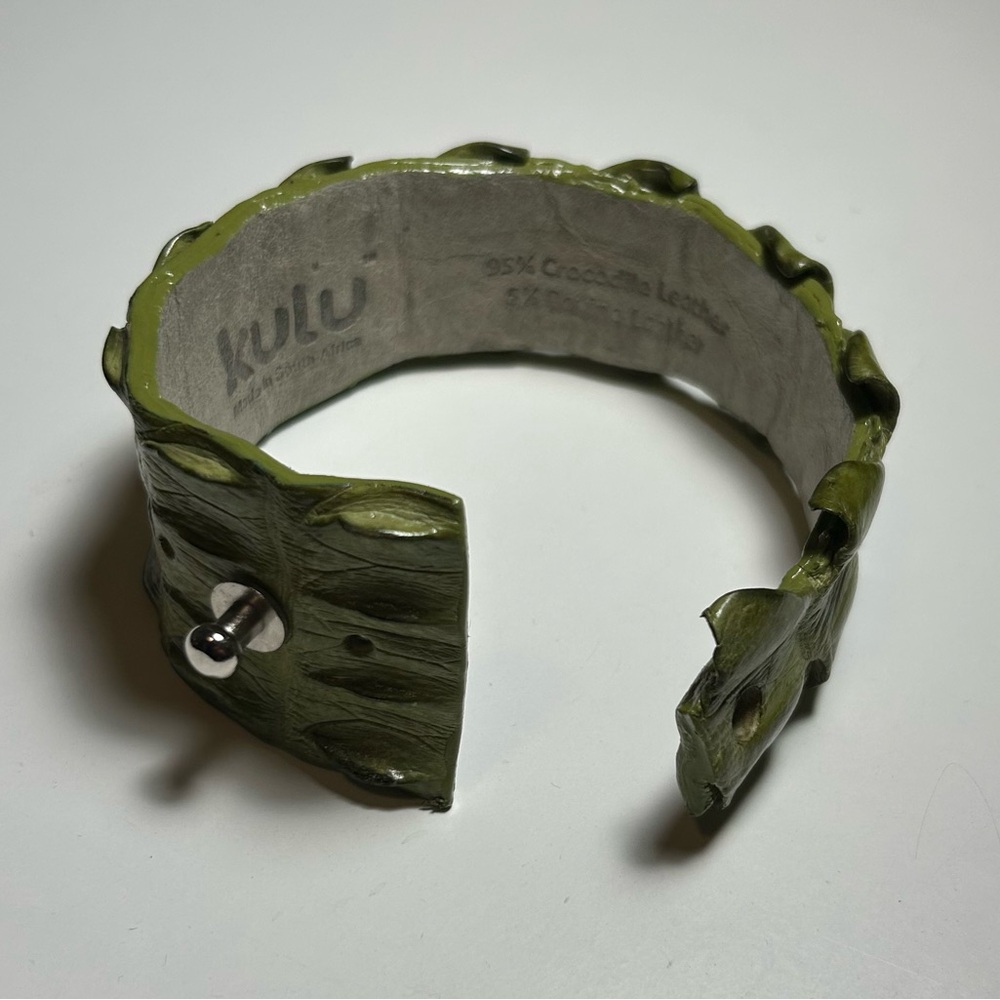 Kulu Green Crocodile Leather Cuff Bracelet